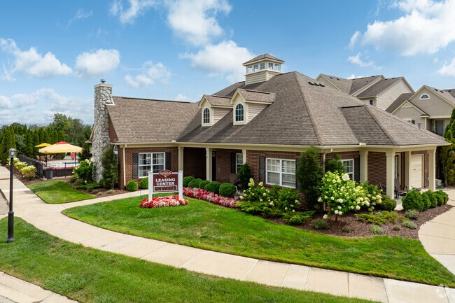 Clubhouse and Leasing Office