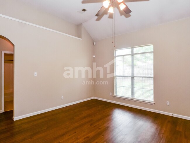 Photo - 4607 Orange Tulip Dr