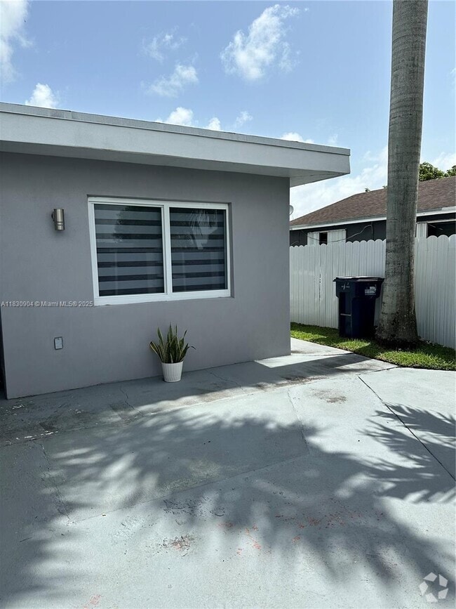 Building Photo - 11631 SW 179th Terrace Rental