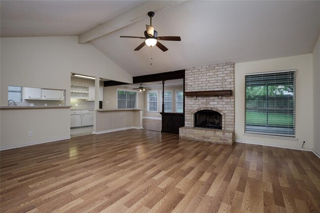 Photo - 13215 Lake Breeze Ln