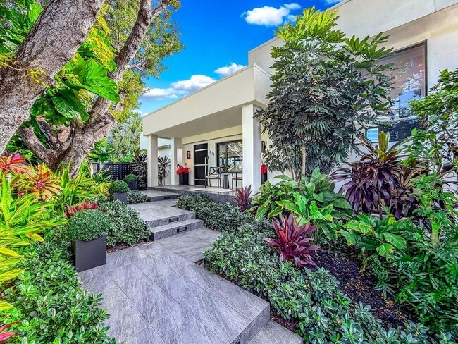 Photo - 2628 SE 10th St