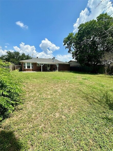 Photo - 6524 Blue Grass Dr