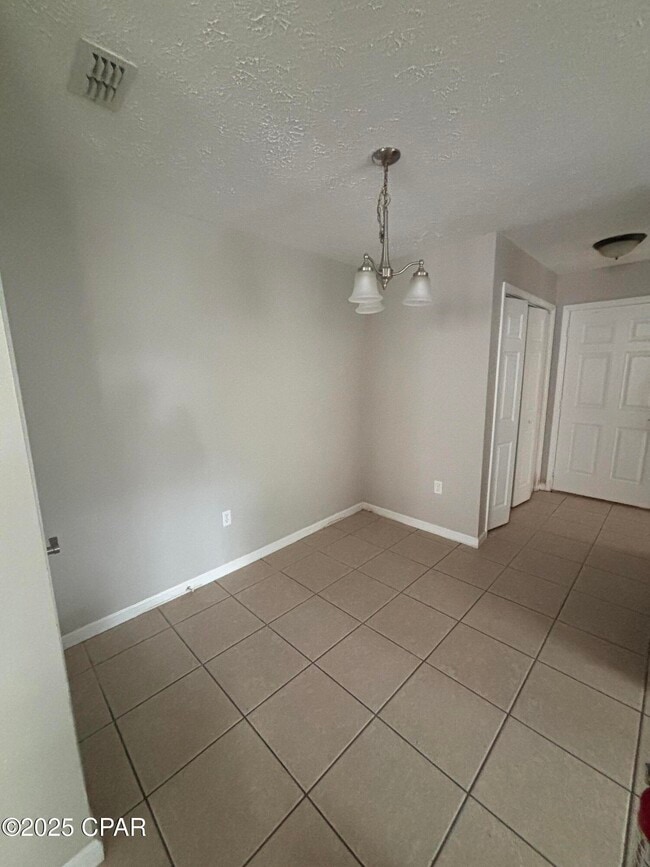 Photo - 754 Sherman Ave