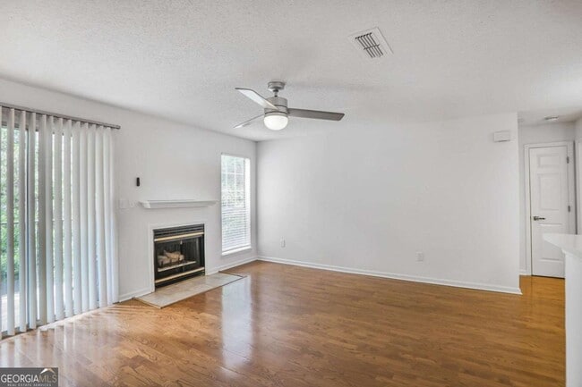 Building Photo - 432 Granville Ct Rental