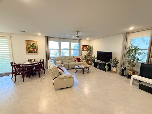 Photo - Gated NW community 5Bed