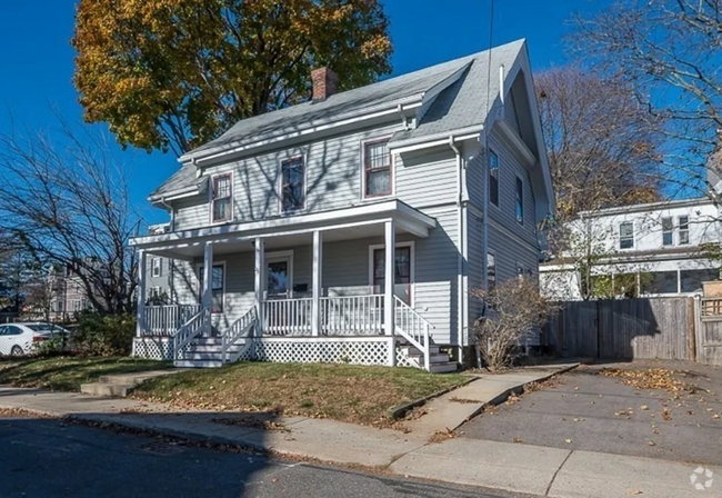 Building Photo - 25 Ellis Ave Rental