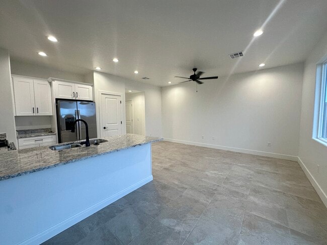 Photo - 224 N 2470 W
