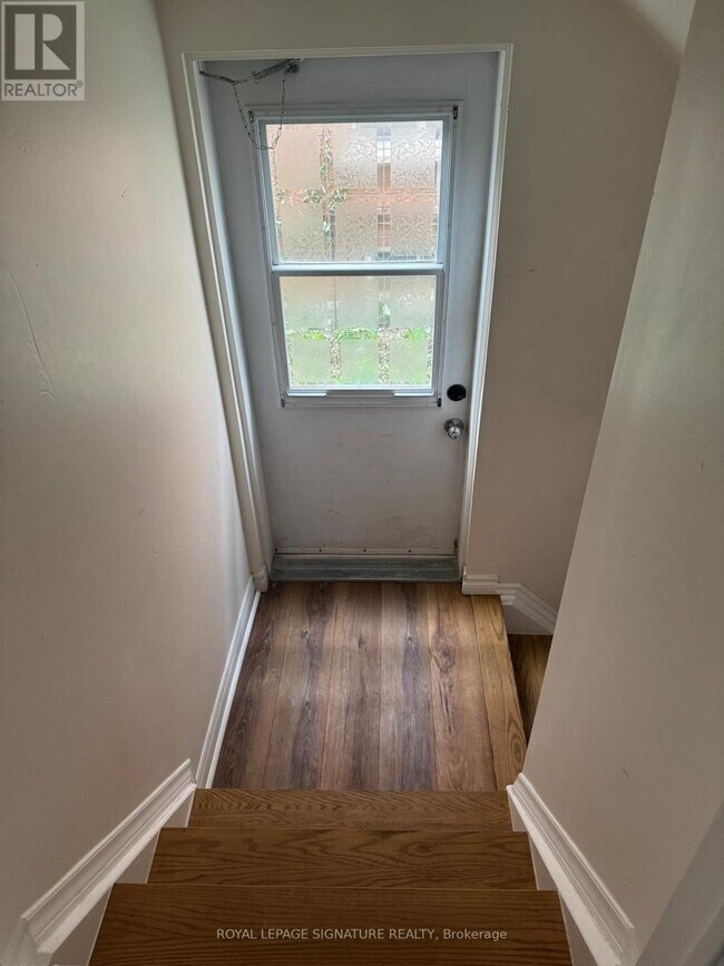 Photo - 3974 Foxwood Ave