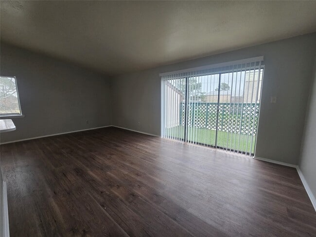 Photo - 394 Duroux Rd Unit D