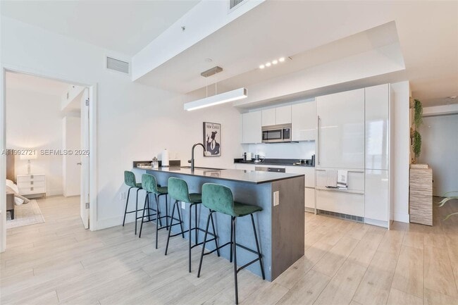 Photo - 1010 Brickell Ave Unit 4303