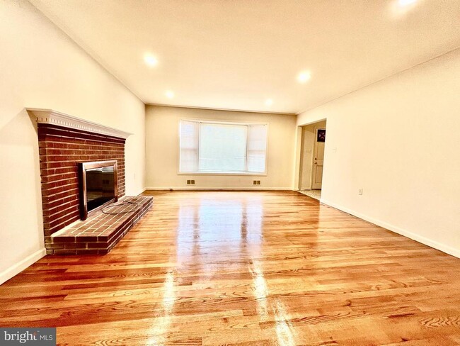 Photo - 7510 Sanner Rd