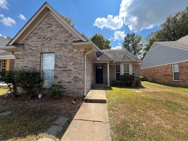 Building Photo - Renovated 2 Bedroom 2 Bath Home for Rent!