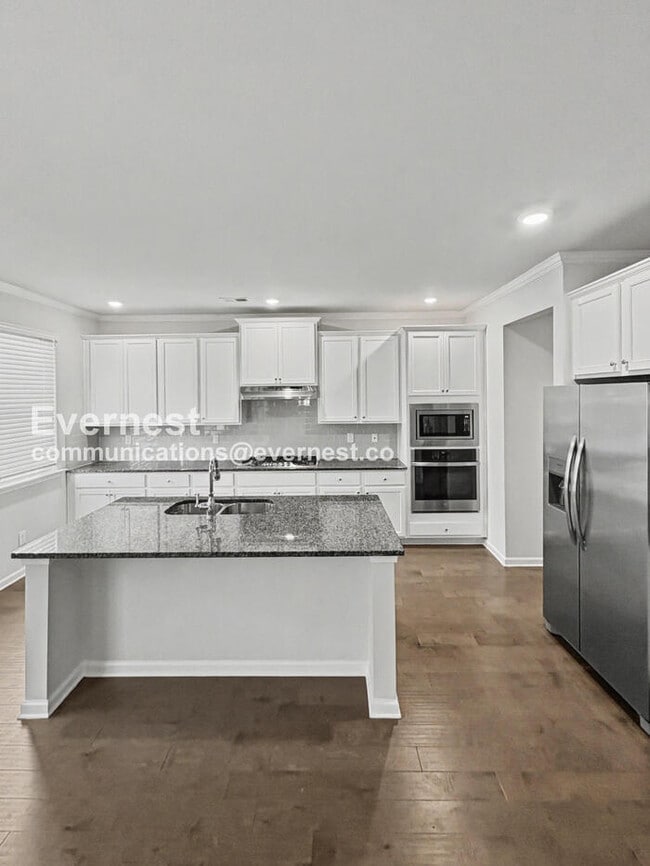 Photo - 320 Paxton LN