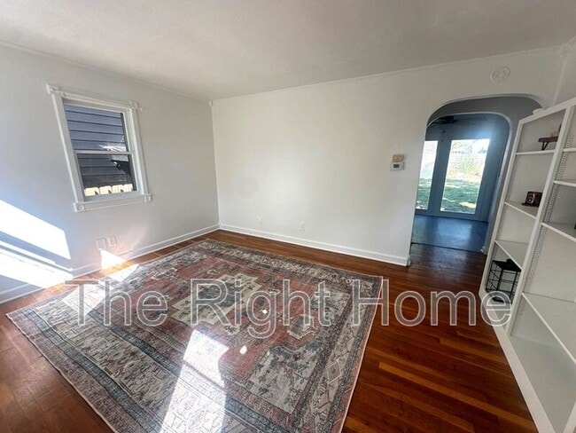Photo - 5417 S 49th St