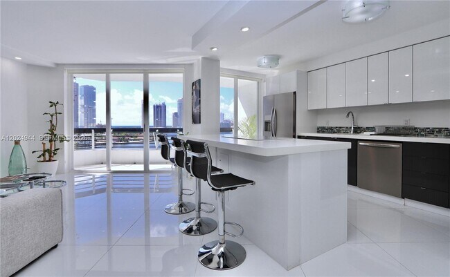 Photo - 3600 Mystic Pointe Dr Unit 1115