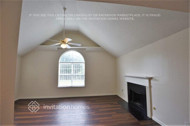 Photo - 464 Gresham Dr