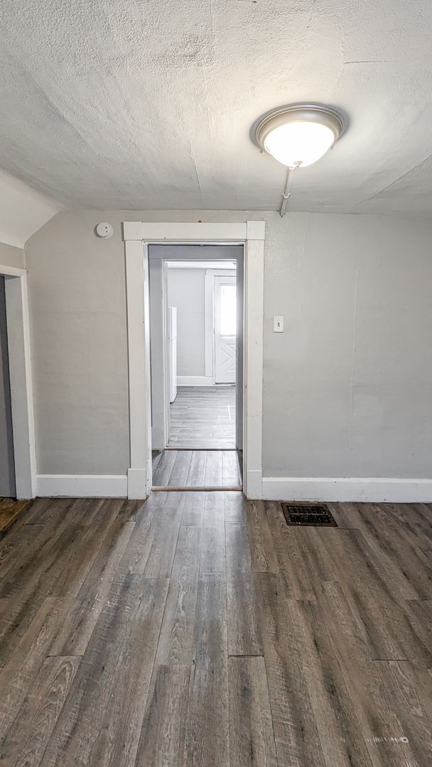 Photo - 2405 W Jackson St Unit Apt 2