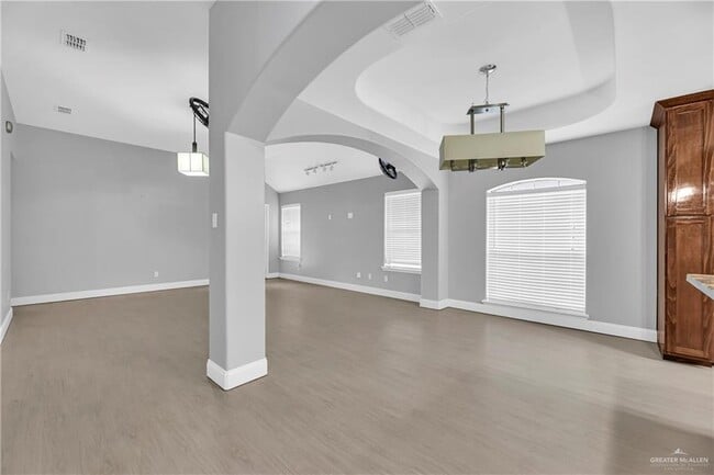 Photo - 13 Quamasia Ave