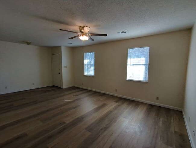 Photo - 69-71 Summerfield Rd Unit 69 Summerfield Rd