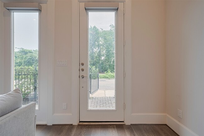 Photo - 5308 S Capitol St