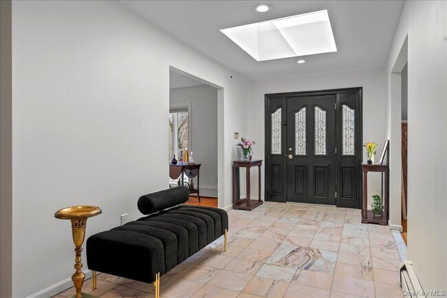 Photo - 23 Medford Ln