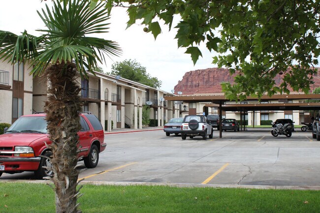 2 Bedroom Sun Valley Town Home-Great Locat... - 2 Bedroom Sun Valley Town Home-Great Locat...