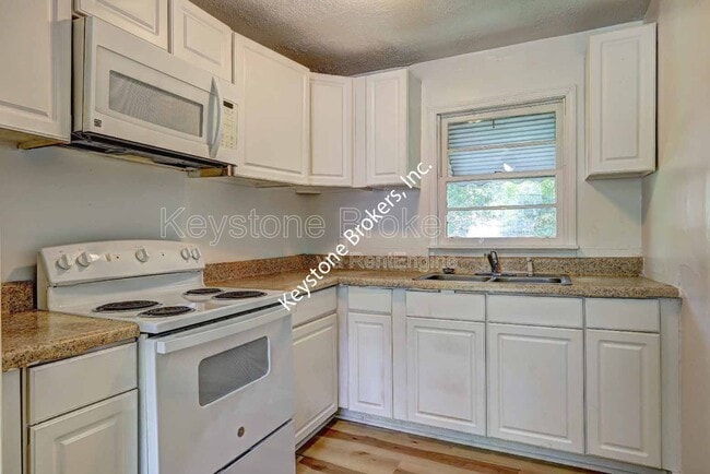 Photo - 3495 Charleston Cir