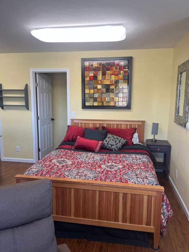 Photo - 4824 San Francisco Dr NE Unit #A