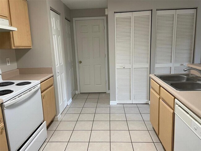 Photo - 10831 Windsor Walk Dr Unit 1302