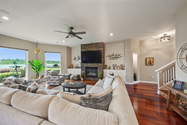 Photo - 127 W Palm Blvd