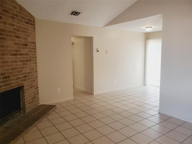 Building Photo - 1710 Rawhide Loop Rental