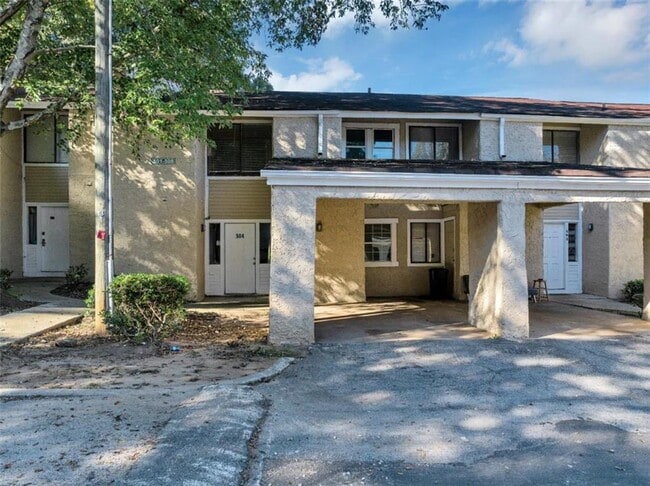 Building Photo - 3575 Oakvale Rd