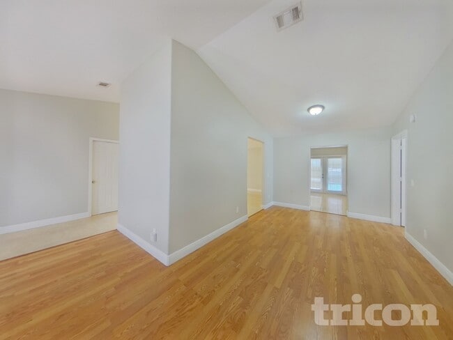 Photo - 6517 Seafairer Dr