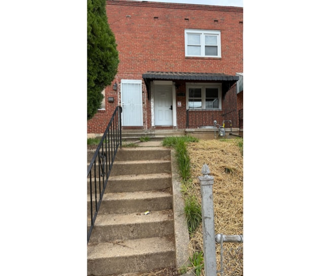 Building Photo - 3236 Lohrs Ln Unit 1B AVAILABLE $550 1B