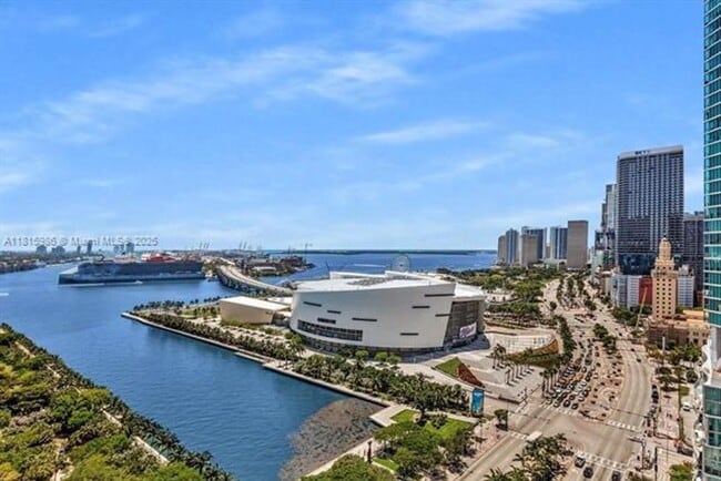 Photo - 900 Biscayne Blvd Unit 900 Biscayne Blvd  2408