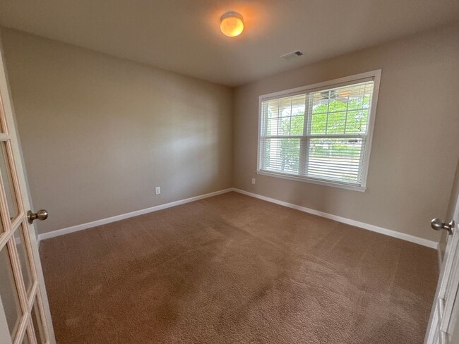 Photo - Well-Maintained 4BR Home in Lebanon | Great Location + Natural Light