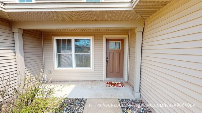 Photo - 1706 N Creek Cir