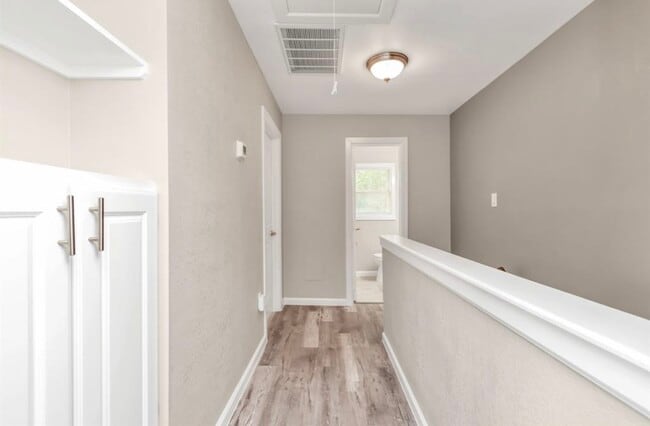 Photo - 3404 Blodgett St