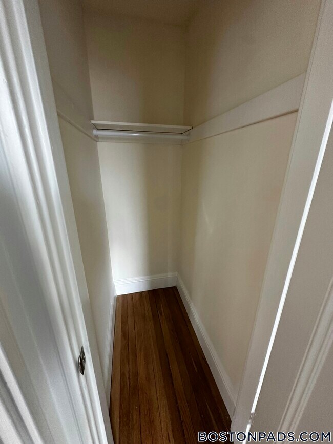 Photo - 22 Chauncy St Unit 4