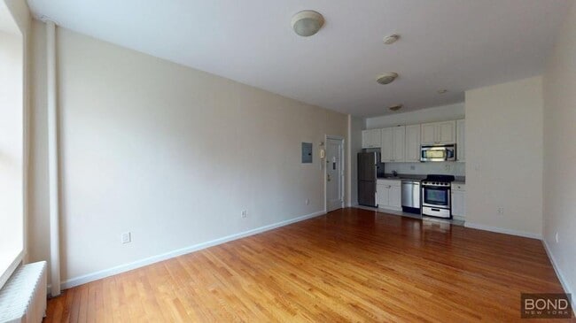 Building Photo - 1 bedroom in NEW YORK NY 10023 Unit 3J
