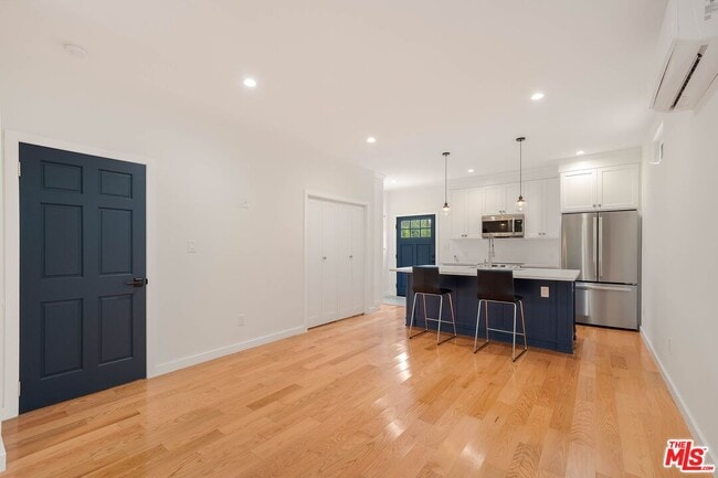 Building Photo - 2494 Loy Ln