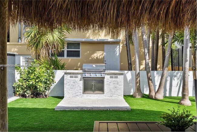 Photo - 815 W 39th St Unidad 1