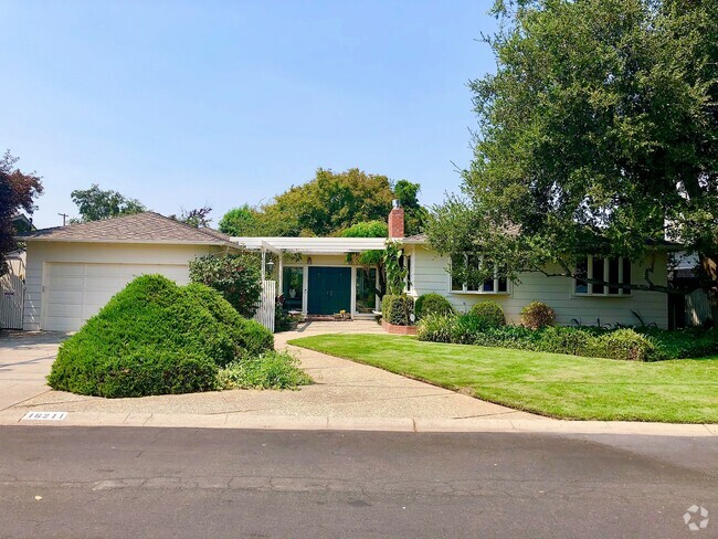 Building Photo - 16211 Jacaranda Way Rental