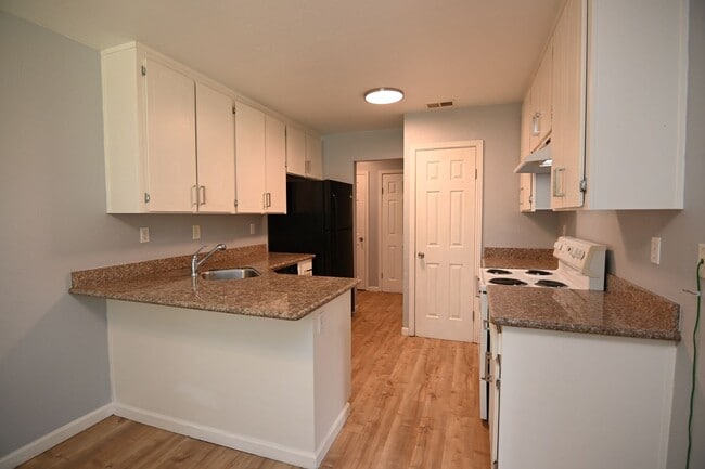 Photo - 2583 Gimelli Way Unit 74
