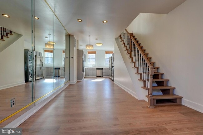 Photo - 1209 I St SE