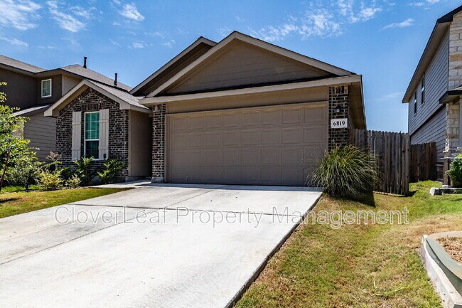 Building Photo - 6819 Whisper Grv Rental