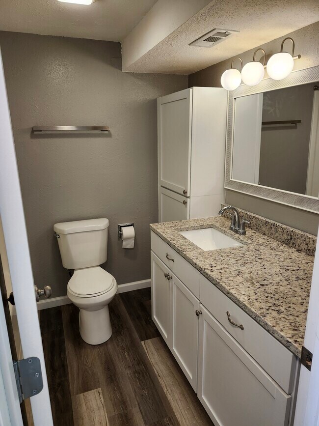 Photo - 1003 Village Circle Dr Unit 1003