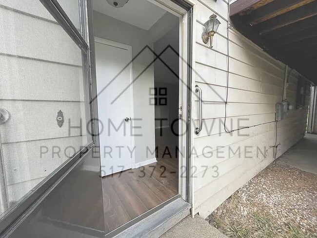 Photo - 623 Louisa St
