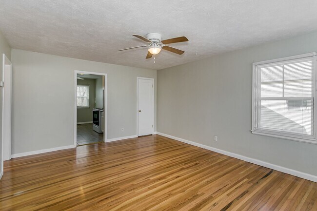 Photo - 2 Bed 2 Bath with Basement!