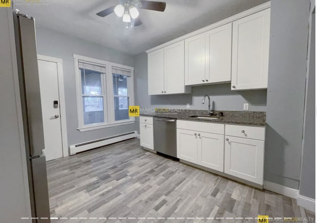 Photo - 819 E 2nd St